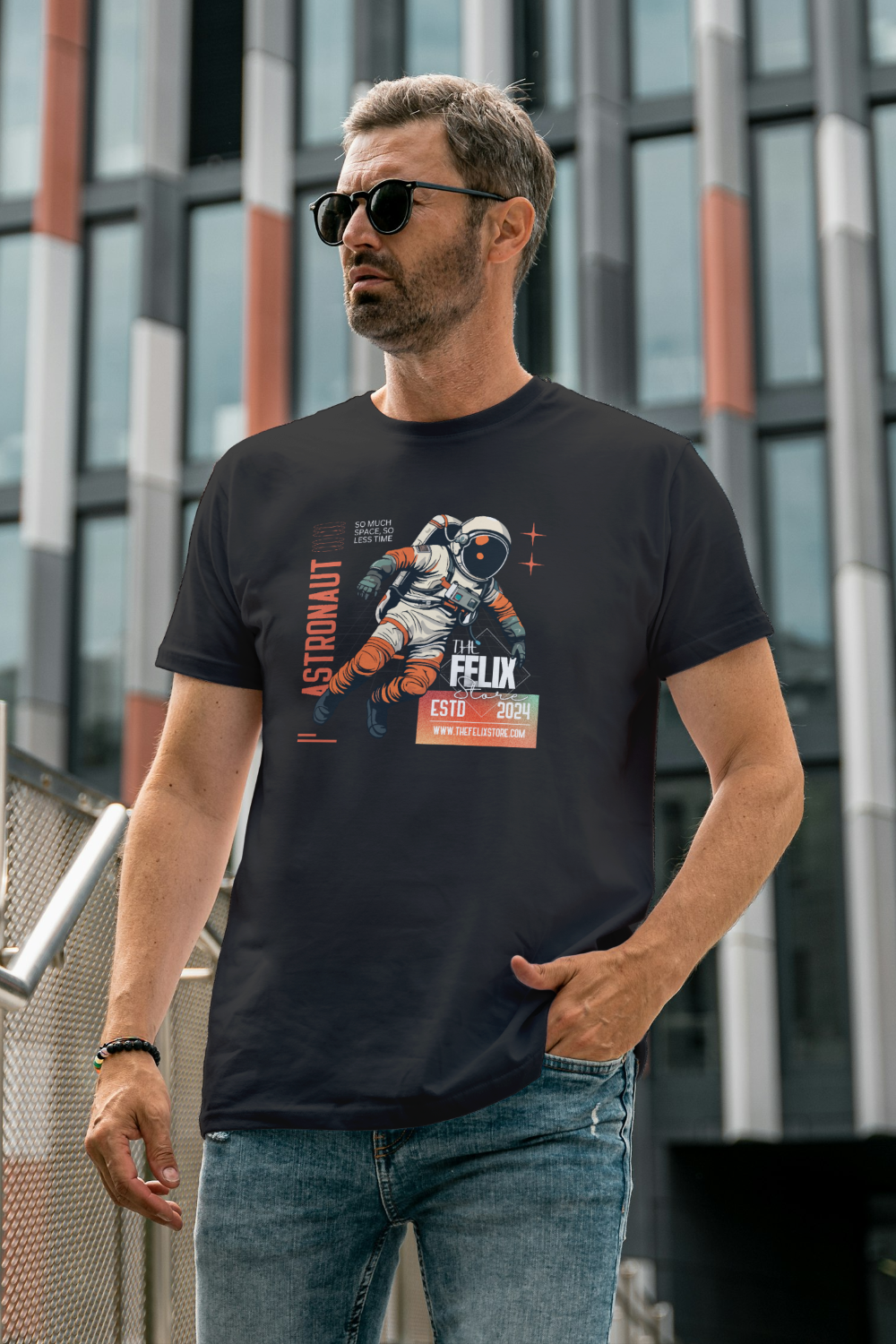The Astronaut | Men’s Classic Round Neck T-shirt | The Felix Store - The Felix Store
